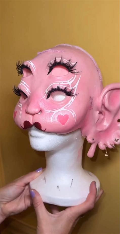 Melanie Martinez Mask Sketch Delinear Ojos Maquillaje Mascaras