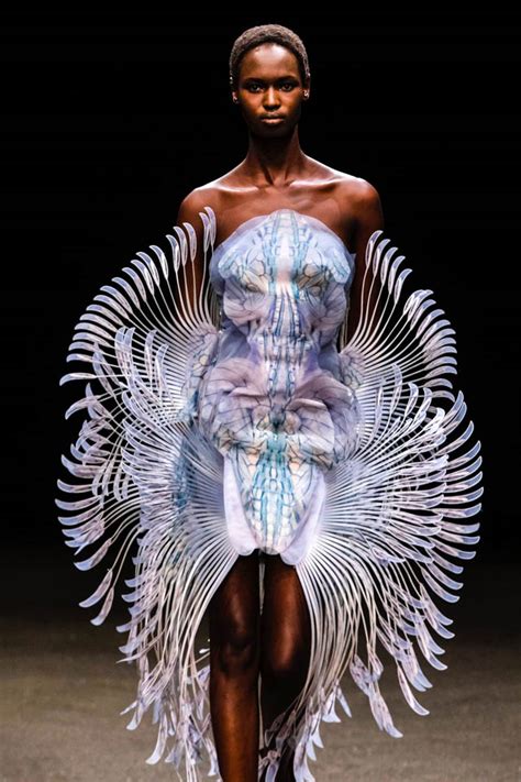 Iris Van Herpen Archivos Sustainable Fashion Eco Design Healthy