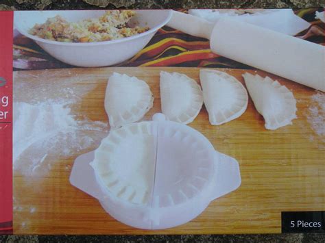 Dumpling Wrappers (Mandu-pi) recipe by Maangchi