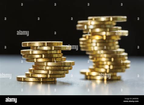 Monedas De Veinte Centavos De Euro Fotograf As E Im Genes De Alta