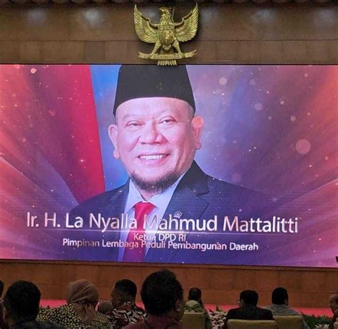 Ketua dan Wakil Ketua DPD RI Terima KWP Award 2023 - LIPUTAN.CO.ID