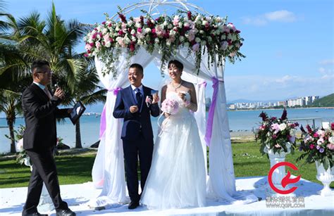 从相识到结婚，37个月幸福基金三亚集体婚礼现场兑现集体婚礼 中国集体婚礼网北京总部官网