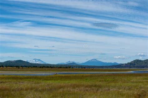 Oregon Cascade Mountains Landscape Stock Photo - Image of cascade ...