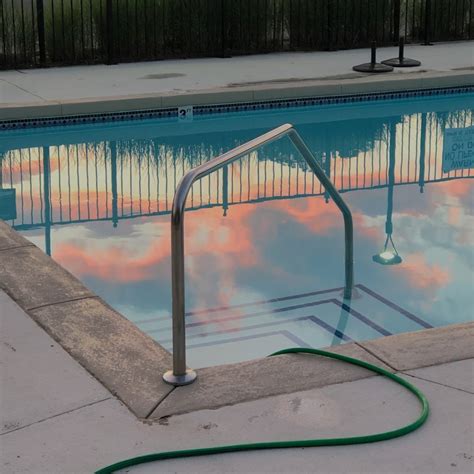 Does The Fire Department Fill Swimming Pools? - FFG