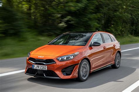 Kia Ceed III Hatchback Facelifting 1 0 T GDI 120KM 88kW Od 2021 Dane