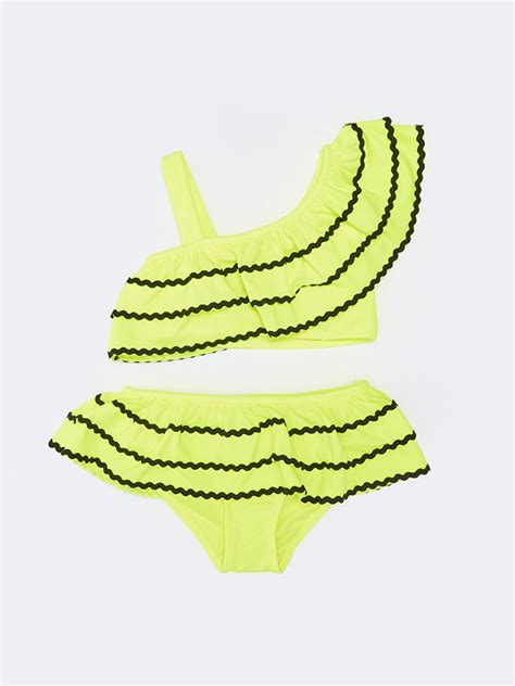 SARI Esnek Kumaştan Fırfırlı Kız Çocuk Bikini S Z J H LCW
