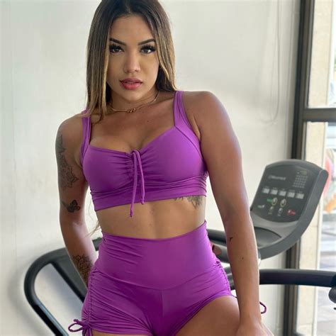 Short Fitness Poliamida Roxo Empina Bumbum