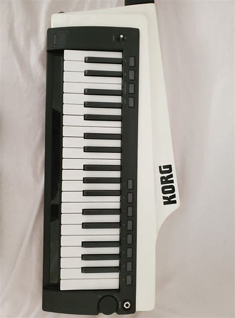 Korg RK 100S WH 37 Key Keytar With Built In MMT Digital Synth Reverb