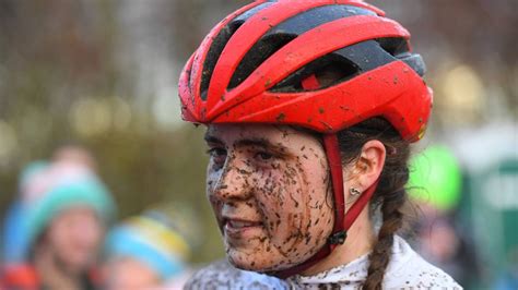 Harnden Performs Above Her Years To Claim HSBC UK National Cyclo