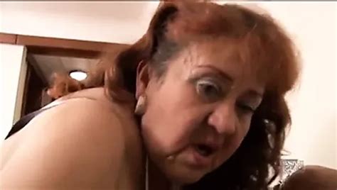 72 jährige oma mit dickem bauch liebt anal xHamster