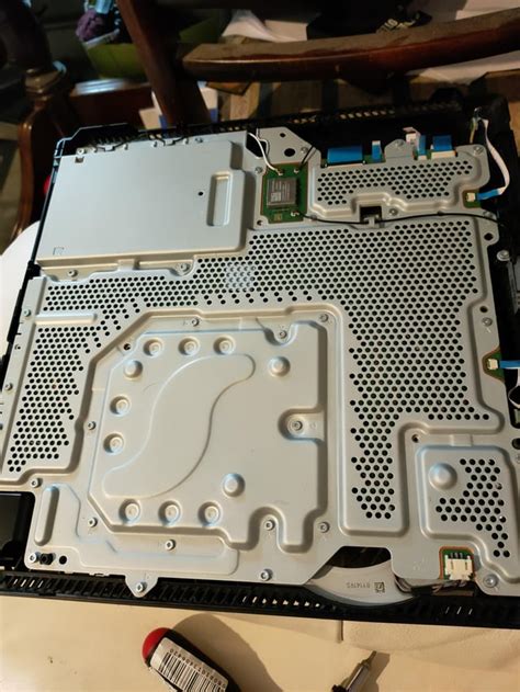 Odd Ball Screws And The Metal Cover Rconsolerepair