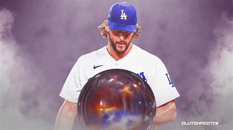 Dodgers Clayton Kershaw Explains Decision To Keep Pitching Gives