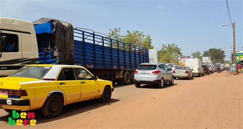 Bamako Lenfer Des Embouteillages Benbere