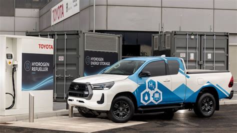 Hydrogen Powered Toyota Hilux Pick Up Truck With 587 Km Of Range Revealed Ht Auto