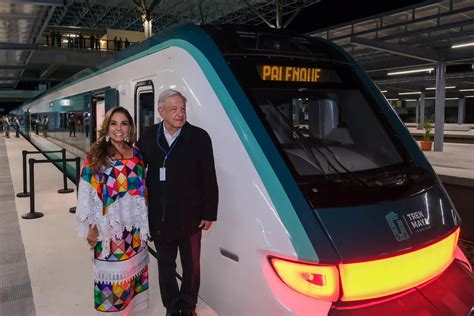 Mara Lezama acompaña a López Obrador en inauguración del tramo Cancún