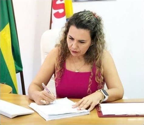 Prefeita Cord Lia Torres Denunciou Junto Secretaria De Seguran A A