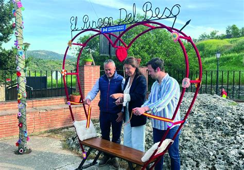 El Barrio De San Francisco Inaugura El Rinc N Del Beso En Ronda