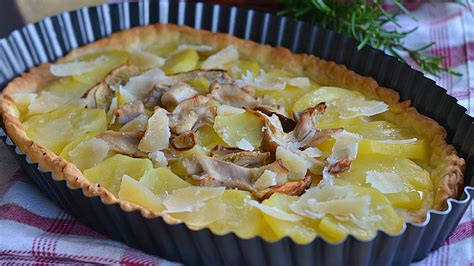 Tarte Sal E Aux Pommes De Terre Aux Champignons Et Au Parmesan