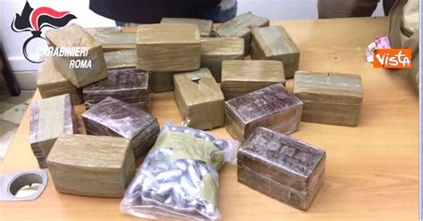 Droga Maxi Sequestro Al Largo Della Sicilia 10 Tonnellate Di Hashish