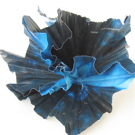 Helen Smith : Artist, Maker: Recycled Paper Flowers