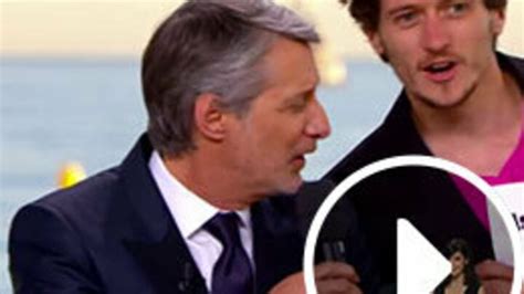 Cannes Le Grand Journal Perturb Par Des Intermittents Du Spectacle