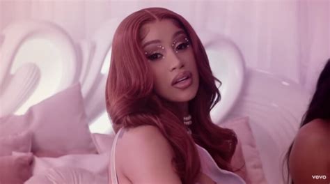 Summer Walker Taps SZA Cardi B For No Love Extended Version