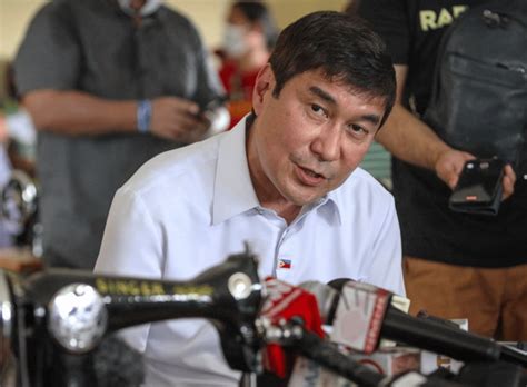 Tulfo Wants Public Notices Written In Both English And Filipino