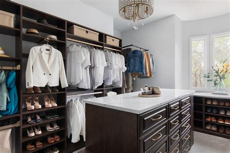 Luxury Closet Trends Youll Want In Your Custom Closet More Space