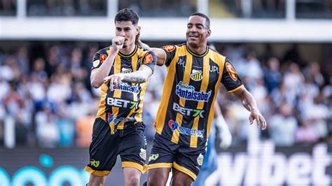 Santos Fica Na Frente Duas Vezes Mas Cede Empate Ao Novorizontino