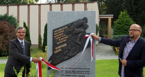 Odsłonięto pomnik poświęcony Stanisławowi Szoździe Prudnik24