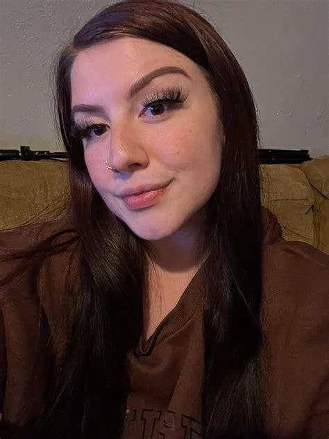 Dont Be Shy I Dont Bite R Brunette