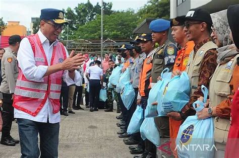 Menhub Pergerakan Kendaraan Di Puncak Arus Balik Kedua Lancar Koran