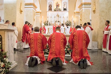 Dom Dulc Nio Ordena Tr S Novos Di Conos Permanentes Para A Igreja