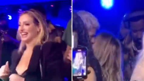 Vingou Bruna Griphao Se Solta E Surge Aos Beijos Ex Bbb Em Festa