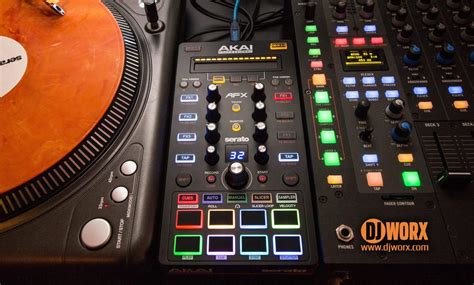 REVIEW Akai Professional AFX DJWORX