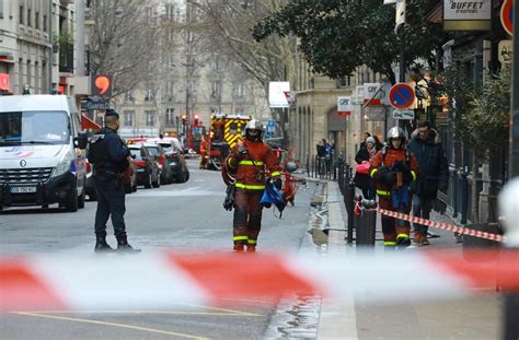 Incendie à Paris Au Moins 10 Morts Et 32 Blessés Le Parisien