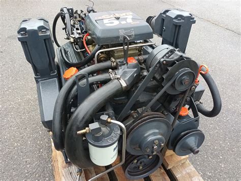 Moteur Omc Cobra V L Cv