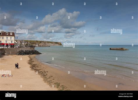 Beach of Arromanches-les-bains, Normandy, France Stock Photo - Alamy