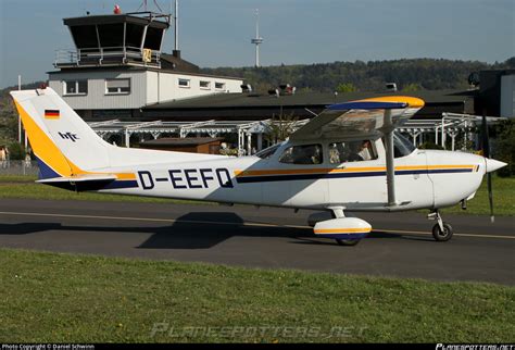 D Eefq Hanseatischer Fliegerclub Frankfurt Cessna R Skyhawk Ii Photo