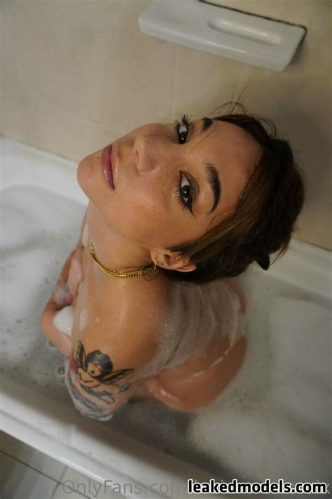 Lucianamilessix Nude Leaks OnlyFans Photo 5 Leaked Models