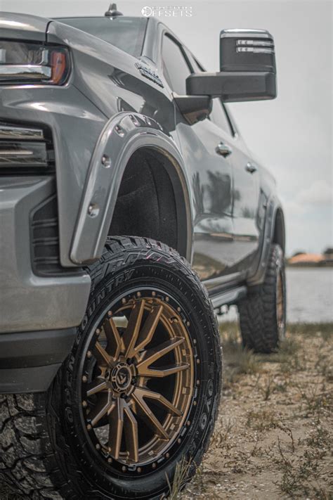 2020 Chevrolet Silverado 1500 Fuel Rebel Readylift Custom Offsets