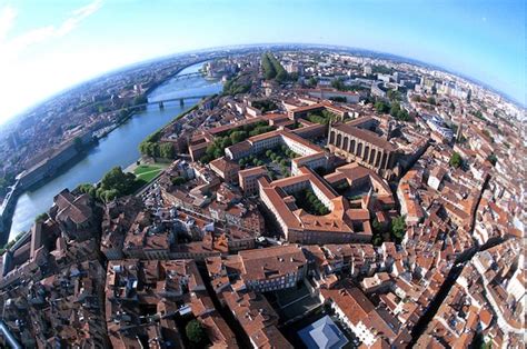 Découvrir Toulouse Entre Deux Bouchées Jdm