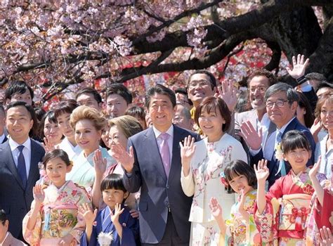 「桜を見る会」夕食会補塡問題 安倍元首相の東京事務所の秘書の供述全文「領収証の発行方法、普通でなかった」：東京新聞デジタル