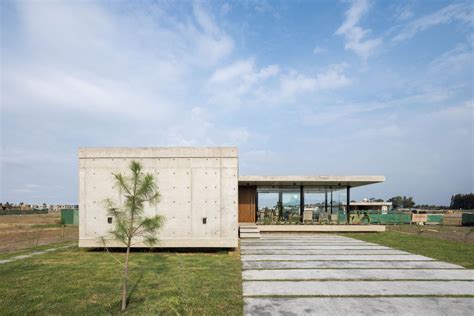 Gallery Of Pekin House Tim Arquitectos 2