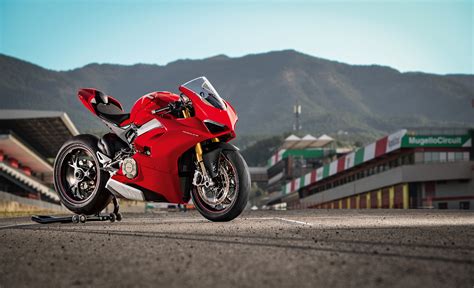 Ducati Panigale V4 S 2018 4k Wallpaper,HD Bikes Wallpapers,4k ...