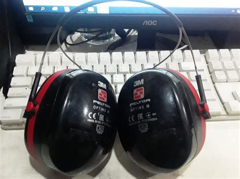 3M Peltor Optime III, Sports Equipment, Other Sports Equipment and ...