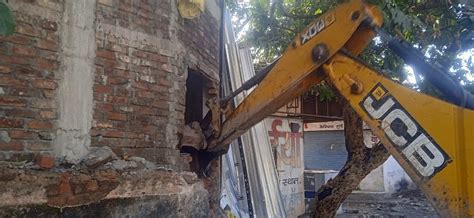 Ujjain Illegal Construction Near Karim Masjid Razed