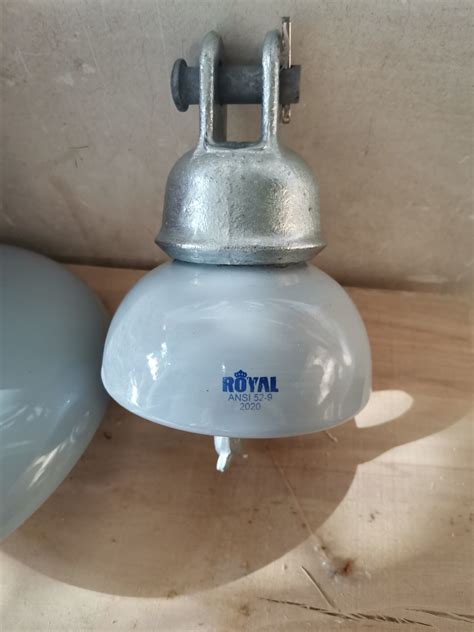 Ansi Porcelain Suspension Insulators High Voltage Porcelain Disc