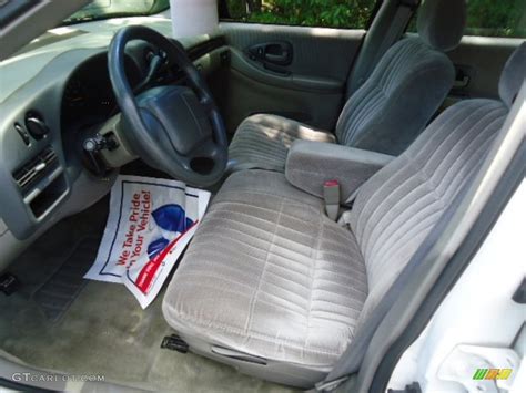 Medium Gray Interior 2001 Chevrolet Lumina Sedan Photo #69610561 ...