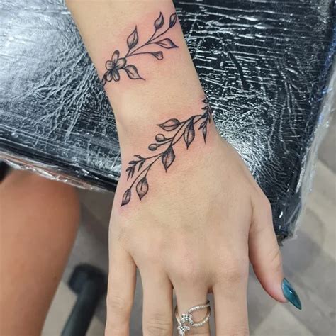 86 Eye Opening Ideas Of Vine Tattoos To Soothe Your Mind And Soul